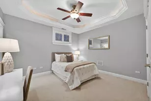 924 W Roscoe St, Chicago, IL 60657 - Photo 41