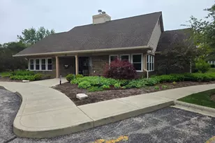 225 Willow Pkwy, Buffalo Grove, IL 60089 - Photo 39