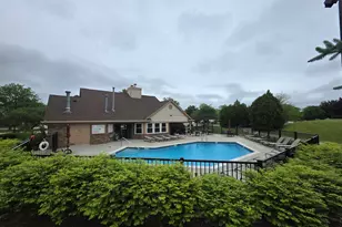 225 Willow Pkwy, Buffalo Grove, IL 60089 - Photo 37