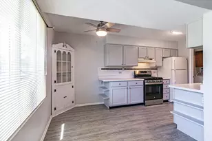 414 Inverrary Ln, Deerfield, IL 60015 - Photo 5