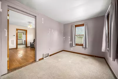 274 Kossuth Street, South Elgin, IL 60177 - Photo 3