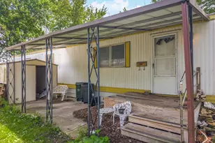 302 Norton St, Cabery, IL 60919 - Photo 43
