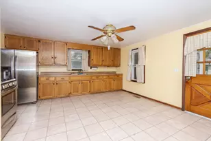 302 Norton St, Cabery, IL 60919 - Photo 15