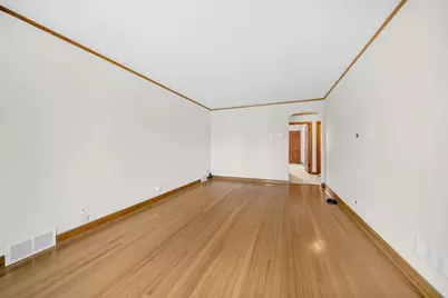 6422 S Komensky Avenue, Chicago, IL 60629 - Photo 7