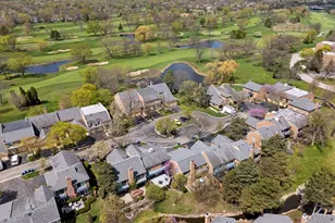 39 The Ct Of Cobblestone Ct, Northbrook, IL 60062 - Photo 39