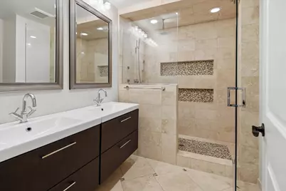 39 The Court Of Cobblestone Court, Northbrook, IL 60062 - Photo 19