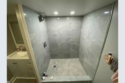 8136 S Luella Avenue, Chicago, IL 60617 - Photo 19
