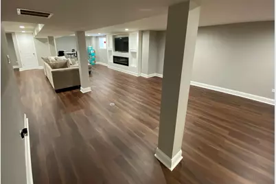 8136 S Luella Avenue, Chicago, IL 60617 - Photo 15