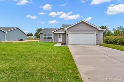 618 Apple Valley Road, Harvard, IL 60033 - Photo 1