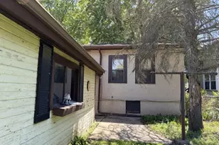 55 2nd St, Lasalle, IL 61301 - Photo 3