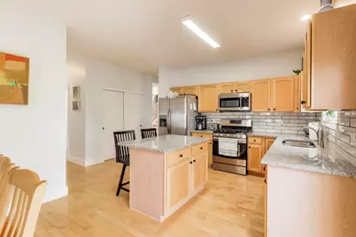 437 N Crooked Lake Lane, Lindenhurst, IL 60046 - Photo 11