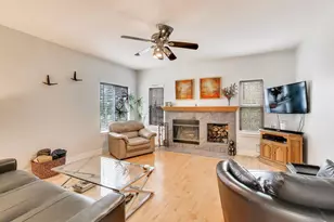 437 N Crooked Lake Ln, Lindenhurst, IL 60046 - Photo 13