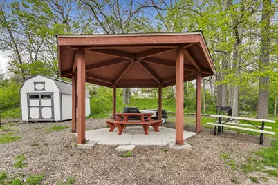 437 N Crooked Lake Lane, Lindenhurst, IL 60046 - Photo 49
