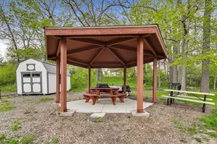 437 N Crooked Lake Ln, Lindenhurst, IL 60046 - Photo 49
