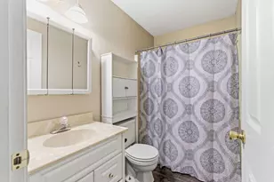 1303 W Prairie St, Marion, IL 62959 - Photo 13