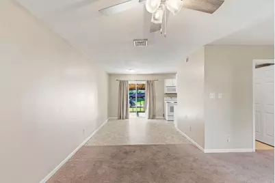 1303 W Prairie Street, Marion, IL 62959 - Photo 5