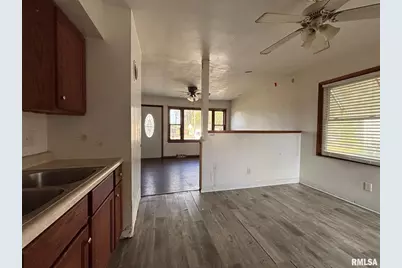 16806 10th Avenue N, East Moline, IL 61244 - Photo 9