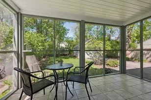 346 Lagoon Dr, Northfield, IL 60093 - Photo 9