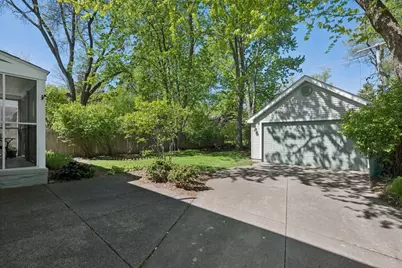 346 Lagoon Drive, Northfield, IL 60093 - Photo 25