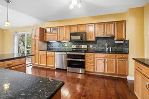 1062 E Williams Dr, Palatine, IL 60074 - Photo 5