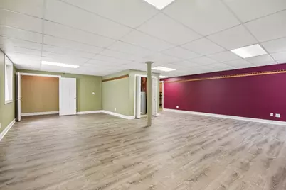 2261 Creekwood Drive, Mundelein, IL 60060 - Photo 17