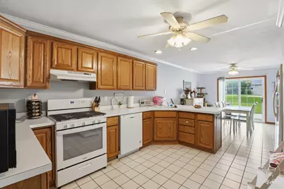 196 E First Street, Manteno, IL 60950 - Photo 5