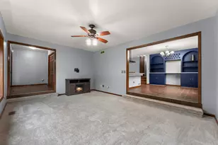 652 Naoma Dr, Crete, IL 60417 - Photo 5
