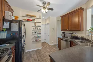 1513 Yellowstone Dr, Streamwood, IL 60107 - Photo 7