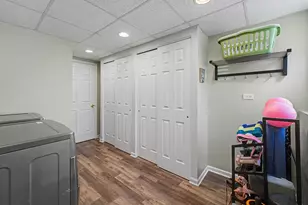 405 Carriage Hill Rd, Naperville, IL 60565 - Photo 17