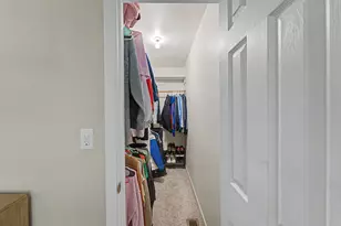 405 Carriage Hill Rd, Naperville, IL 60565 - Photo 21