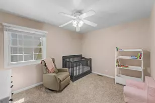 405 Carriage Hill Rd, Naperville, IL 60565 - Photo 23