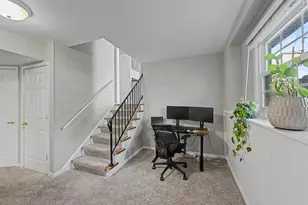 405 Carriage Hill Rd, Naperville, IL 60565 - Photo 15