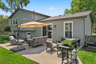 405 Carriage Hill Rd, Naperville, IL 60565 - Photo 29