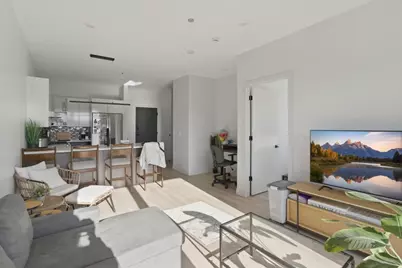 948 W Sunnyside Avenue #509, Chicago, IL 60640 - Photo 3