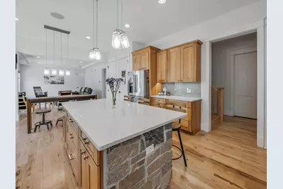 S492 Rebecca Lane, Winfield, IL 60190 - Photo 5