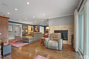 3930 Gloria Ct, Glenview, IL 60025 - Photo 9