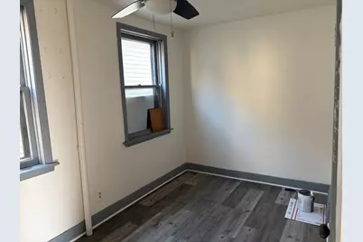 1643 W 32nd Place, Chicago, IL 60608 - Photo 9