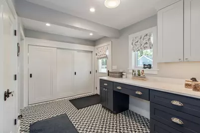 636 N Hickory Avenue, Arlington Heights, IL 60004 - Photo 9