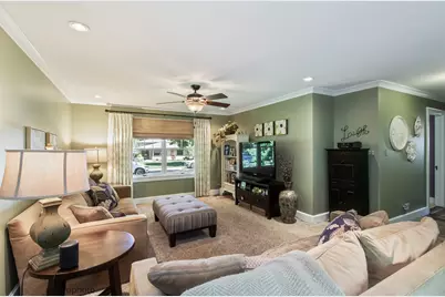 636 N Hickory Avenue, Arlington Heights, IL 60004 - Photo 15