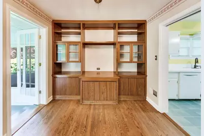 610 S Nawata Avenue, Mount Prospect, IL 60056 - Photo 5