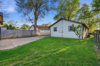 125 Bellevue Drive, Round Lake Park, IL 60073 - Photo 13