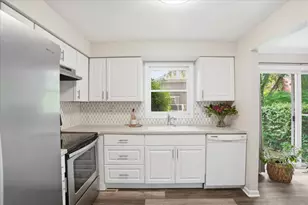 837 Garfield Ave, Libertyville, IL 60048 - Photo 11