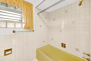10916 Kingston St, Westchester, IL 60154 - Photo 19