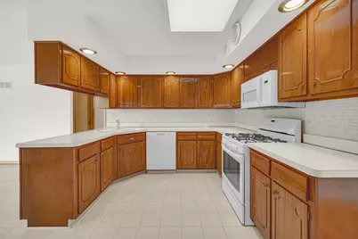 10916 Kingston Street, Westchester, IL 60154 - Photo 9