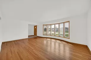 10916 Kingston St, Westchester, IL 60154 - Photo 3