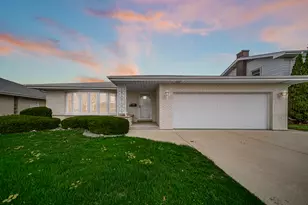 10916 Kingston St, Westchester, IL 60154 - Photo 1