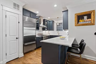 831 W Buckingham Place #1, Chicago, IL 60657 - Photo 9