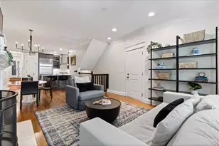831 W Buckingham Pl, Chicago, IL 60657 - Photo 5