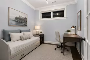 831 W Buckingham Pl, Chicago, IL 60657 - Photo 23