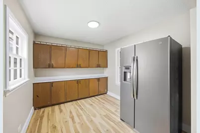 555 S Liberty Street, Elgin, IL 60120 - Photo 9